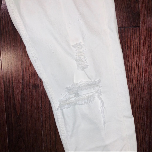 Zara Distressed White Jeans - Picture 4 of 9